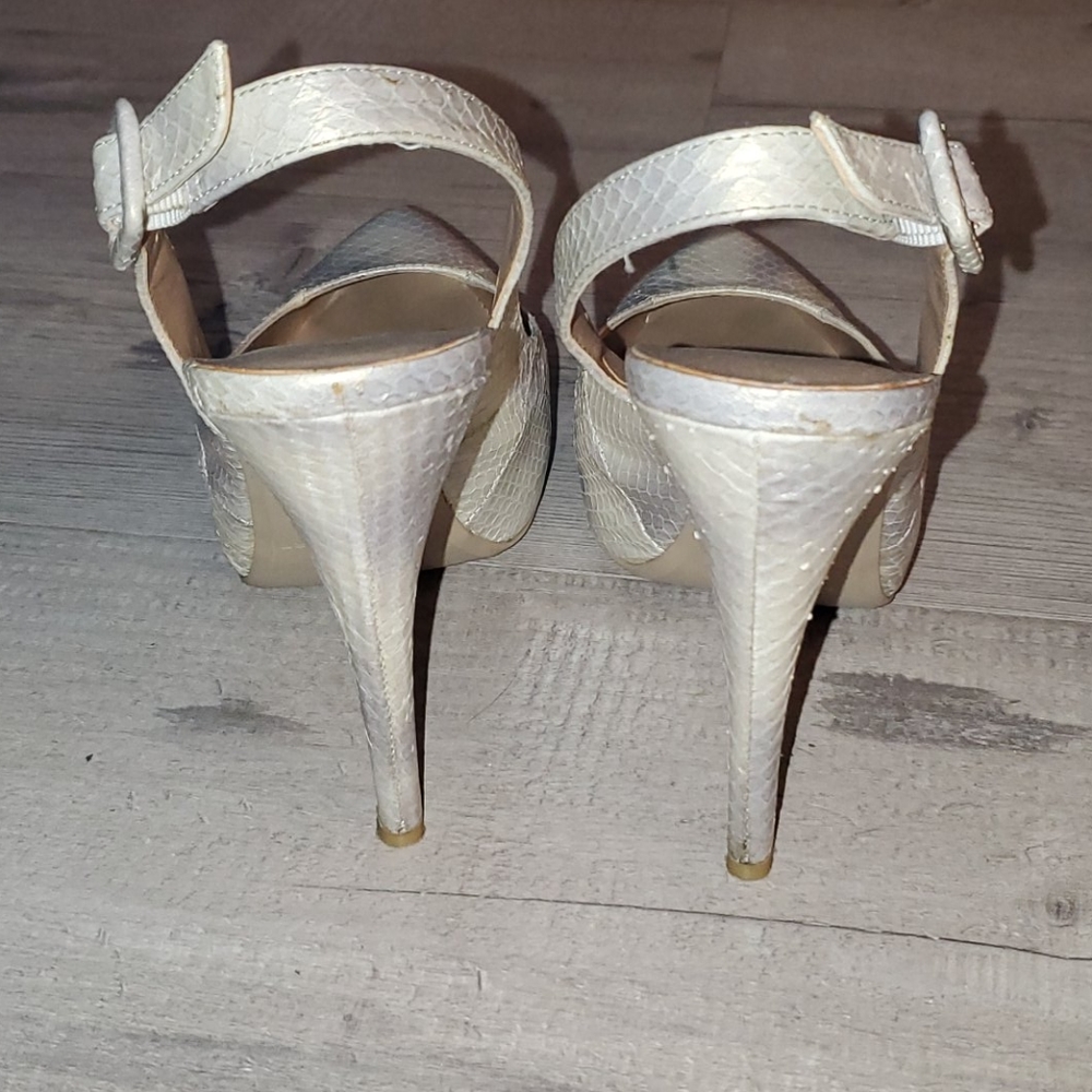 Colin Stuart Heels - Picture 3 of 6